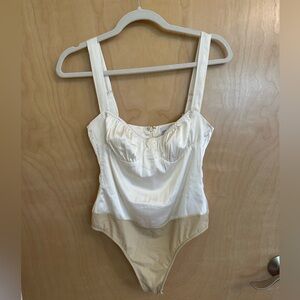 Danielle Bernstein / WEWOREWHAT Silky Ivory Corset Thong Bodysuit, Size 2. NWOT